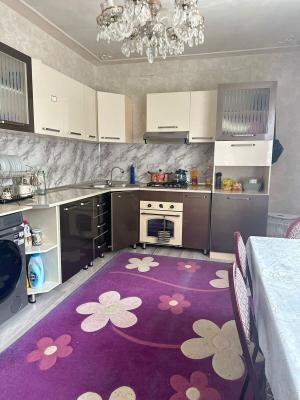 Bakı, köhnə tikili 2 otaqlı, satılır, 65 m²  , Xətai rayonu, Əhmədli