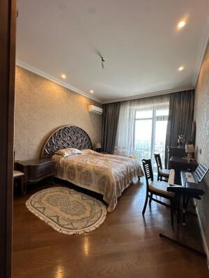 Bakı, yeni tikili 5 otaqlı, satılır, 245 m²  , Yasamal rayonu