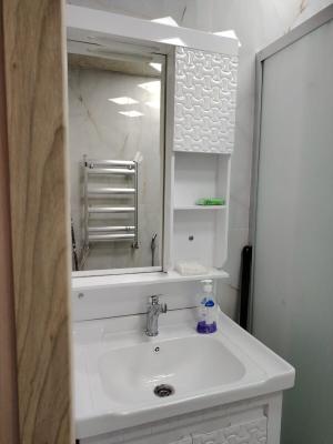 Bakı, yeni tikili 2 otaqlı, kirayə, 80 m²  , Nəsimi rayonu