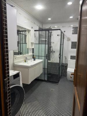 Bakı, yeni tikili 2 otaqlı, kirayə, 90 m²  , Yasamal rayonu, Yeni Yasamal qəs.