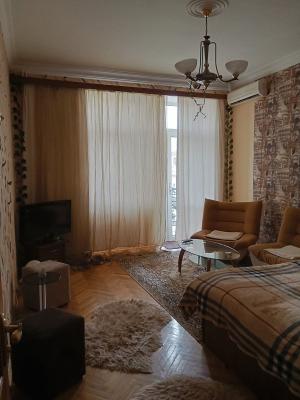 Bakı, köhnə tikili 2 otaqlı, günlük kirayə, 68 m²  , Nəsimi rayonu, Kubinka