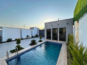 Bakı, həyət evi 4 otaqlı, satılır, 270 m² , 3 sot , Xəzər rayonu, Şüvəlan