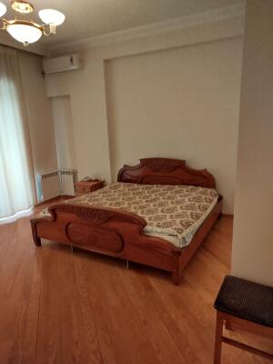 Bakı, yeni tikili 3 otaqlı, satılır, 137 m²  , Səbail rayonu