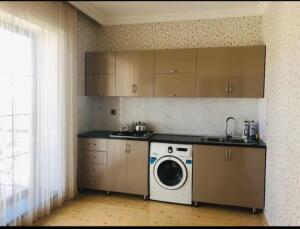 Şamaxı, həyət evi 4 otaqlı, günlük kirayə, 120 m²  