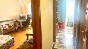 Bakı, köhnə tikili 2 otaqlı, satılır, 75 m²  , Yasamal rayonu, Yasamal qəs.