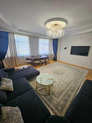 Bakı, yeni tikili 3 otaqlı, satılır, 130 m²  , Nəsimi rayonu