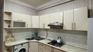 Bakı, yeni tikili 2 otaqlı, kirayə, 60 m²  , Binəqədi rayonu, 7-ci mikrorayon