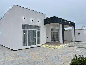 Bakı, həyət evi 4 otaqlı, satılır, 160 m² , 4.5 sot , Xəzər rayonu, Şüvəlan
