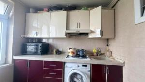 Sumqayıt, köhnə tikili 5 otaqlı, satılır, 93.1 m²  , 45-ci məhəllə