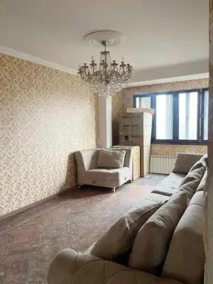 Bakı, köhnə tikili 4 otaqlı, satılır, 105 m²  , Binəqədi rayonu, 8-ci mikrorayon