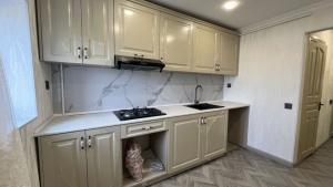 Bakı, köhnə tikili 3 otaqlı, satılır, 65 m²  , Nizami rayonu
