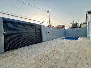 Bakı, həyət evi 4 otaqlı, satılır, 150 m² , 3 sot , Xəzər rayonu, Şüvəlan