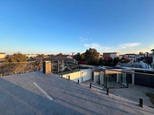 Bakı, həyət evi 5 otaqlı, satılır, 200 m² , 4 sot , Xəzər rayonu, Şüvəlan