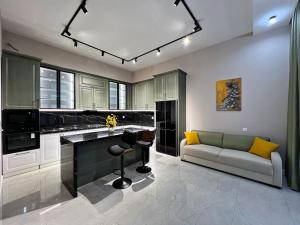 Bakı, həyət evi 5 otaqlı, satılır, 300 m² , 7 sot , Xəzər rayonu, Mərdəkan