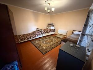 Şəki, həyət evi 4 otaqlı, satılır, 120 m² , 5.5 sot 