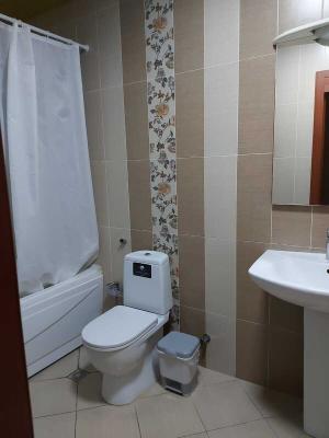 Bakı, yeni tikili 3 otaqlı, kirayə, 130 m²  , Binəqədi rayonu, 8-ci mikrorayon
