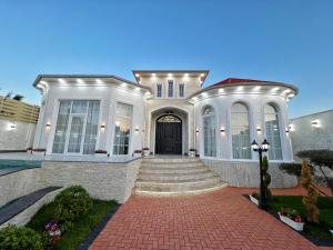 Bakı, həyət evi 5 otaqlı, satılır, 230 m² , 5.5 sot , Xəzər rayonu, Mərdəkan