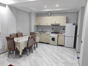 Abşeron, yeni tikili 3 otaqlı, kirayə, 65 m²  , Masazır