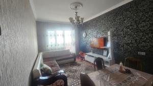 Bakı, köhnə tikili 3 otaqlı, satılır, 90 m²  , Xəzər rayonu, Buzovna