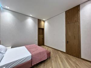 Bakı, həyət evi 5 otaqlı, satılır, 250 m² , 6 sot , Xəzər rayonu, Mərdəkan