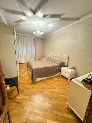 Bakı, yeni tikili 4 otaqlı, satılır, 159 m²  , Nərimanov rayonu
