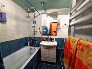 Bakı, köhnə tikili 3 otaqlı, satılır, 3 m²  , Nizami rayonu, 8-ci kilometr