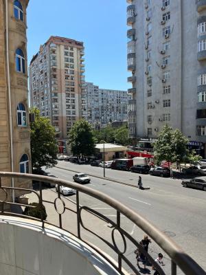 Bakı, yeni tikili 3 otaqlı, satılır, 128 m²  , Nəsimi rayonu, 5-ci mikrorayon