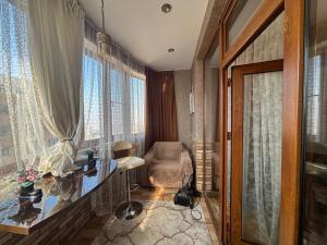 Bakı, köhnə tikili 3 otaqlı, satılır, 105 m²  , Yasamal rayonu, Yasamal qəs.