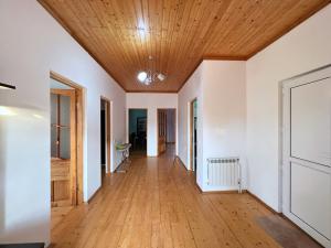 Bakı, həyət evi 5 otaqlı, satılır, 170 m² , 6 sot , Xəzər rayonu, Şüvəlan
