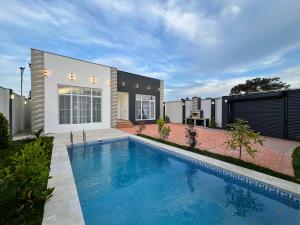 Bakı, həyət evi 4 otaqlı, satılır, 160 m² , 3.5 sot , Xəzər rayonu, Şüvəlan