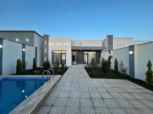 Bakı, həyət evi 4 otaqlı, satılır, 160 m² , 3.5 sot , Xəzər rayonu, Şüvəlan