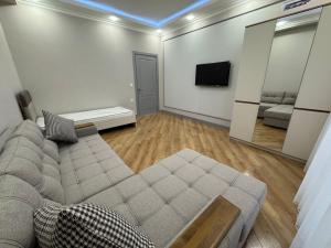 Bakı, yeni tikili 2 otaqlı, kirayə, 69 m²  , Binəqədi rayonu, 7-ci mikrorayon