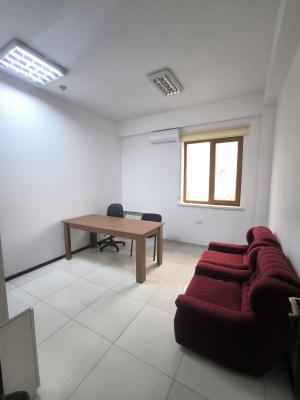 Bakı, ofis 1 otaqlı, kirayə, 20 m²  , Binəqədi rayonu, 8-ci mikrorayon