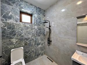 Bakı, həyət evi 4 otaqlı, satılır, 150 m² , 1.5 sot , Xəzər rayonu, Şüvəlan