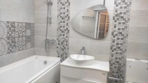 Bakı, köhnə tikili 2 otaqlı, günlük kirayə, 50 m²  , Nəsimi rayonu