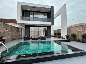 Bakı, həyət evi 4 otaqlı, satılır, 250 m² , 4 sot , Xəzər rayonu, Mərdəkan