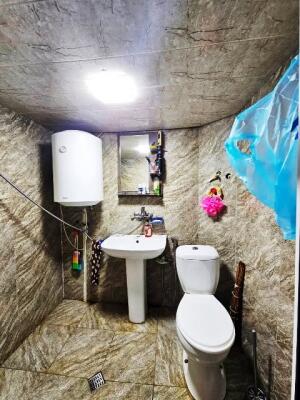 Bakı, köhnə tikili 2 otaqlı, satılır, 33 m²  , Nizami rayonu, 8-ci kilometr