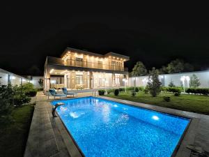 Bakı, həyət evi 5 otaqlı, satılır, 350 m² , 8 sot , Xəzər rayonu, Şüvəlan