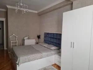 Bakı, yeni tikili 3 otaqlı, satılır, 135 m²  , Nəsimi rayonu, 5-ci mikrorayon