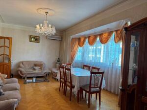 Bakı, köhnə tikili 3 otaqlı, satılır, 90 m²  , Xətai rayonu