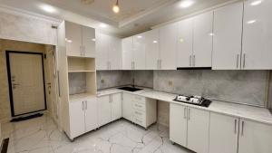 Bakı, köhnə tikili 2 otaqlı, satılır, 60 m²  , Suraxanı rayonu, Qaraçuxur qəs.
