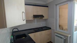 Bakı, köhnə tikili 2 otaqlı, satılır, 55 m²  , Suraxanı rayonu, Yeni Günəşli qəs.