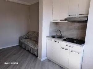 Bakı, köhnə tikili 2 otaqlı, satılır, 60 m²  , Nizami rayonu, 8-ci kilometr