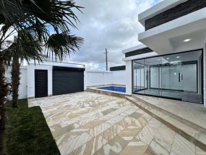 Bakı, həyət evi 4 otaqlı, satılır, 130 m² , 3 sot , Xəzər rayonu, Şüvəlan