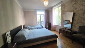 Bakı, köhnə tikili 2 otaqlı, kirayə, 66 m²  , Nəsimi rayonu