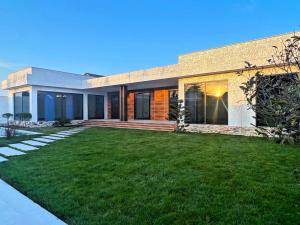 Bakı, həyət evi 5 otaqlı, satılır, 250 m² , 7.2 sot , Xəzər rayonu, Mərdəkan