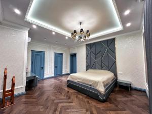 Bakı, həyət evi 5 otaqlı, satılır, 350 m² , 8 sot , Xəzər rayonu, Şüvəlan