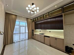 Bakı, həyət evi 5 otaqlı, satılır, 230 m² , 6 sot , Xəzər rayonu, Şüvəlan