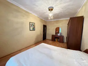 3 комната старое здание, продажа, 110 m², Бакы, Бинәгәди рајону, 8-ҹи микрорајон