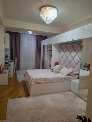 Bakı, yeni tikili 3 otaqlı, satılır, 135 m²  , Nəsimi rayonu, 5-ci mikrorayon